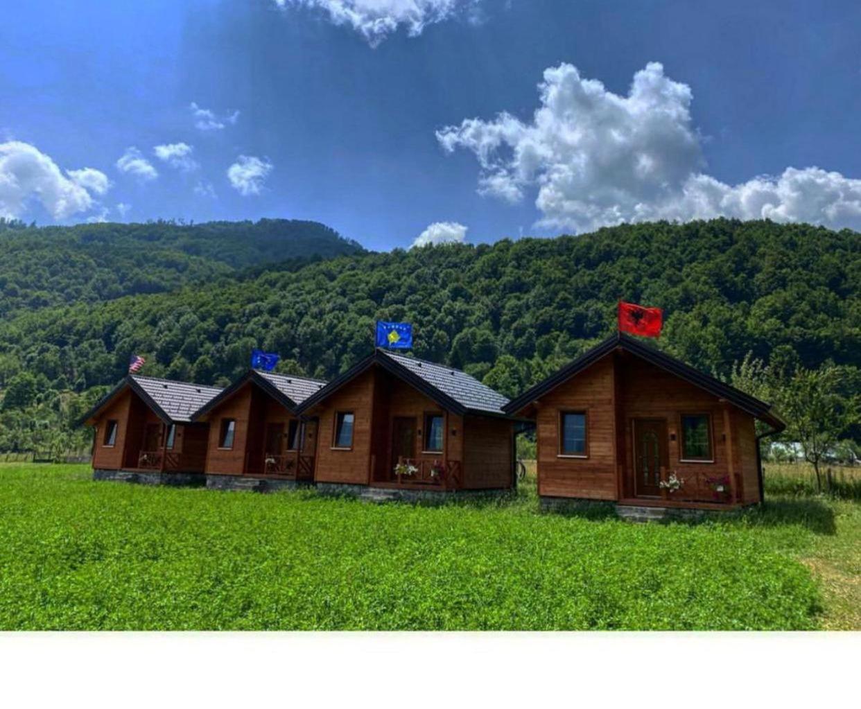 Peraj Guesthouse Vermosh Eksteriør billede